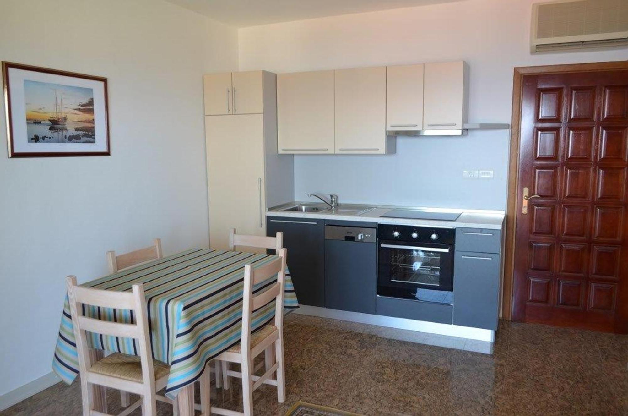 Apartments Villa Iva Ravni Habitación foto